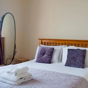 Stunning Castle View Appartement