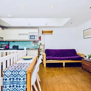 https://mews-house.brighton-hotels-england.com