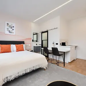 D8 House Appartamento