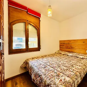 https://apartamento-con-vista-canal-y-amarre-port-ambar-bajo-c.catalonia-hotels.com